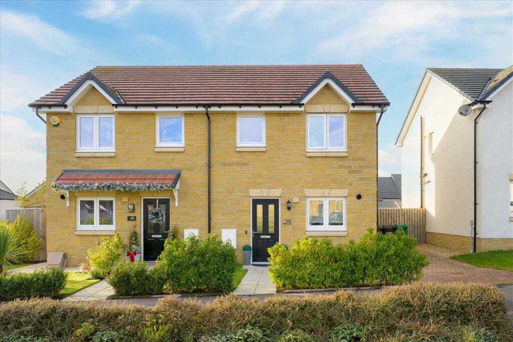 Main image of property: Curlew Way, Inverkeithing