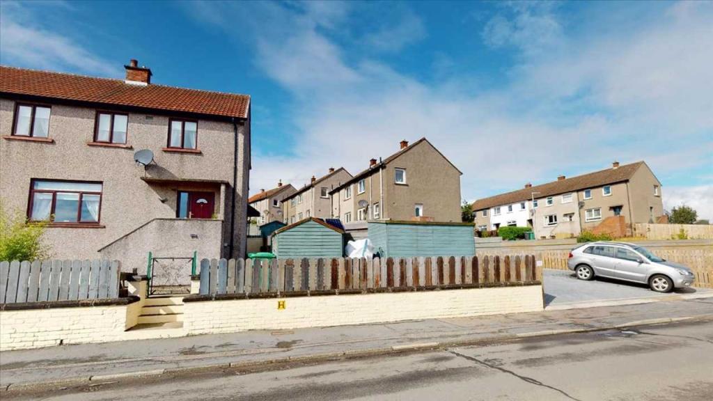 3 bedroom semidetached villa for sale in Hillfield Road, Inverkeithing