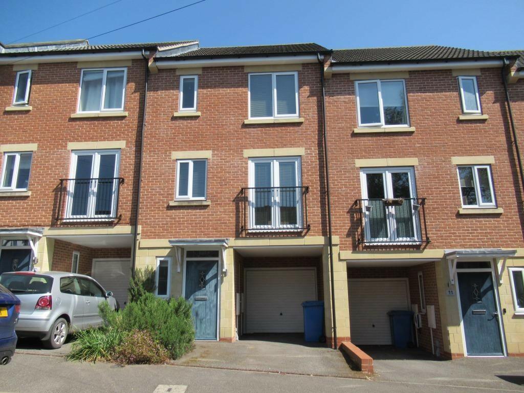 3 bedroom town house for sale in Devonshire Court, Allestree, Derby