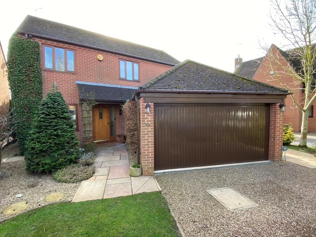 4 bedroom detached house for sale in Risborrow Close, Etwall DE65