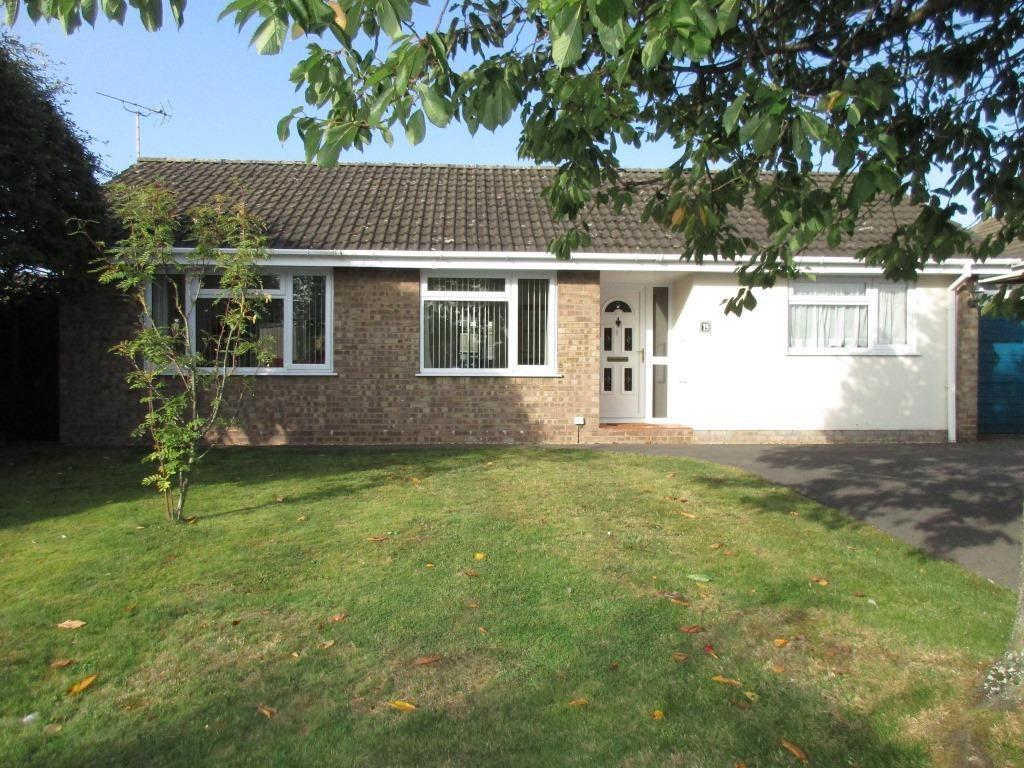 2 bedroom detached bungalow for sale in Windrush Close, Allestree