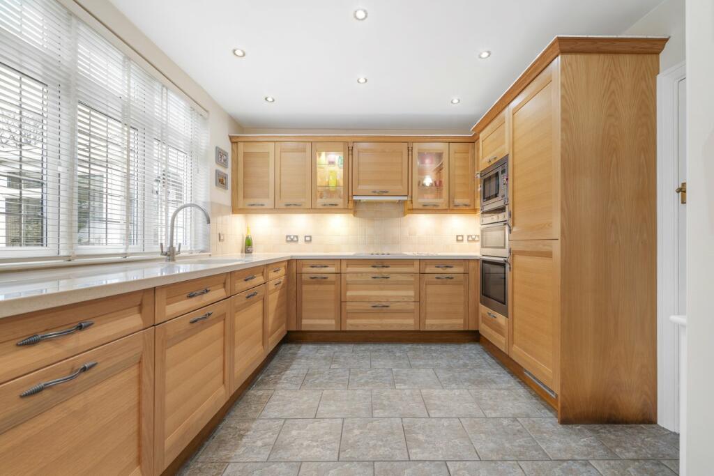 Additional property image - Barnfield Wood Road, Beckenham, BR3
