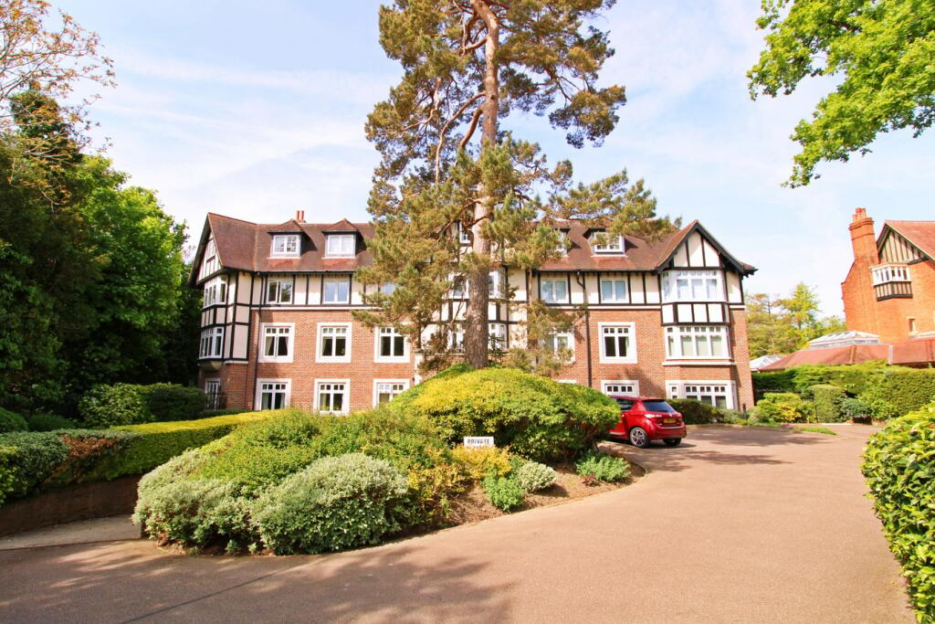 Main image of property: 78 Wickham Road, Beckenham, BR3