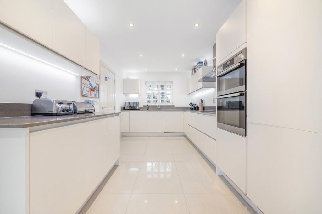 Additional property image - Eversleigh Place, Beckenham, BR3