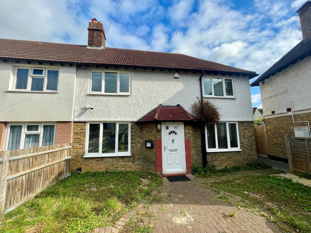 3 bedroom semi-detached house
