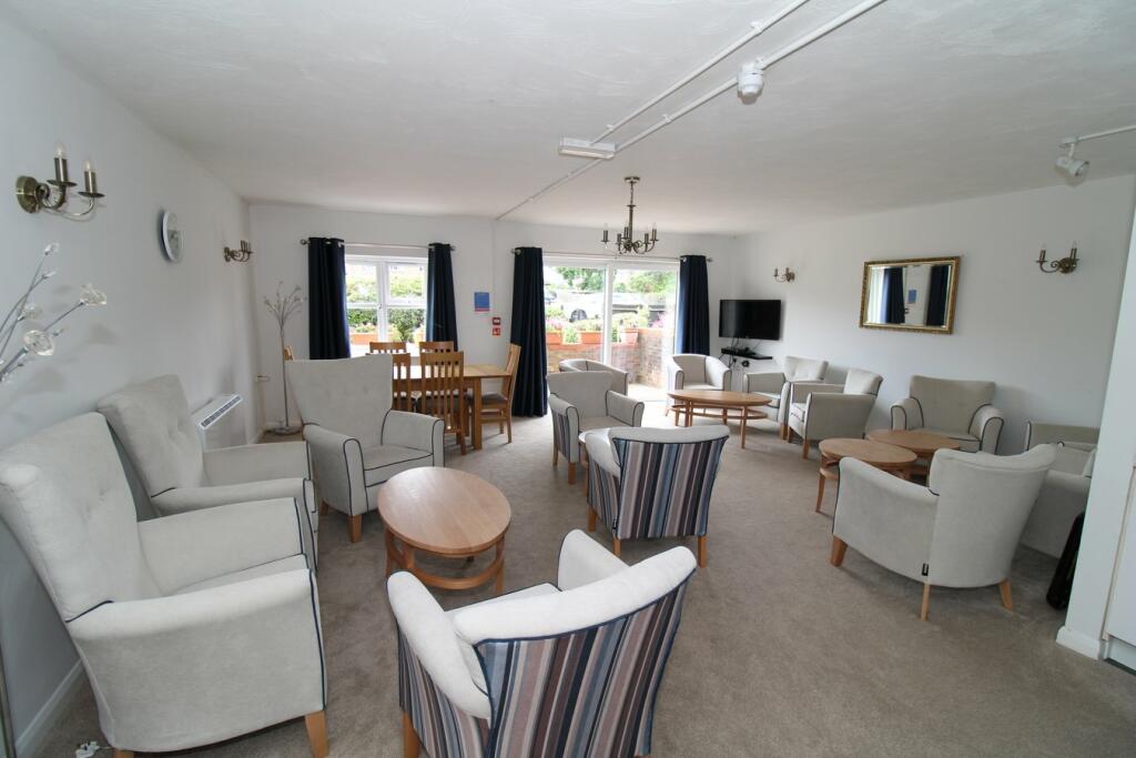Additional property image - Glebe Way, West Wickham, BR4