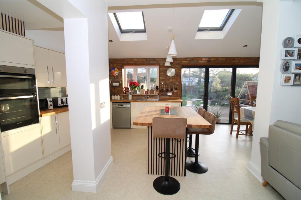 Additional property image - Boleyn Gardens, West Wickham, BR4