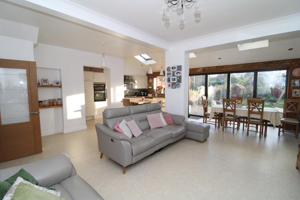 Additional property image - Boleyn Gardens, West Wickham, BR4