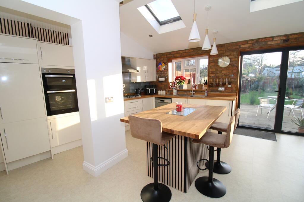 Additional property image - Boleyn Gardens, West Wickham, BR4