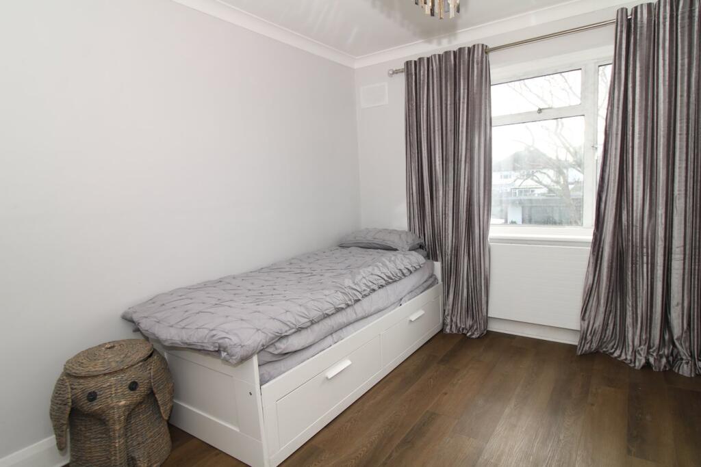 Additional property image - Trevor Close, Hayes, Bromley, BR2