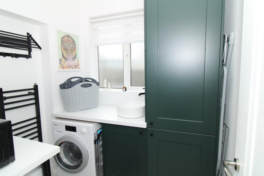 Additional property image - Trevor Close, Hayes, Bromley, BR2