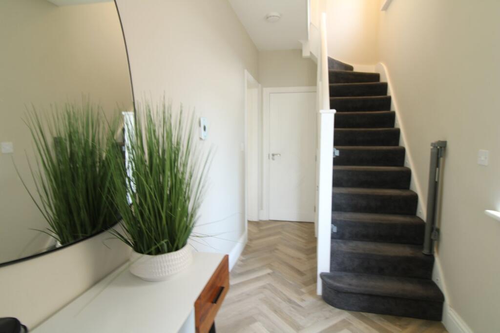 Additional property image - Trevor Close, Hayes, Bromley, BR2