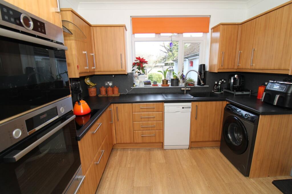 Additional property image - Croydon Road, West Wickham, BR4