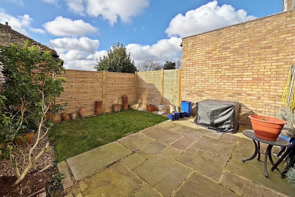 Additional property image - Holmdene Close, Beckenham, BR3