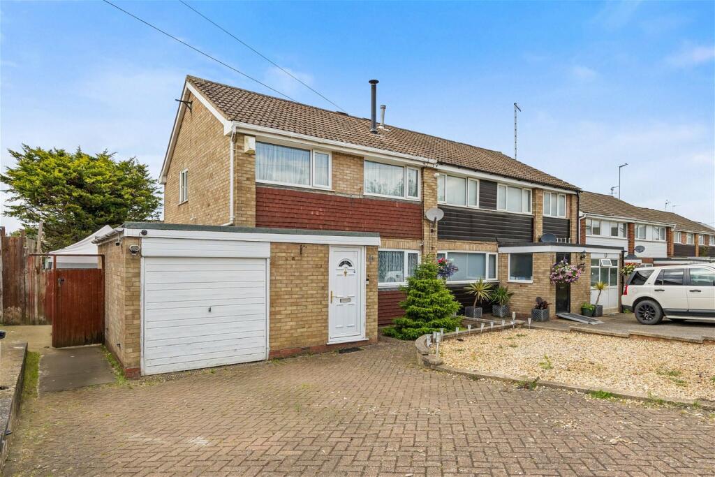 4 bedroom semidetached house for sale in St Johns Road, Ise Lodge