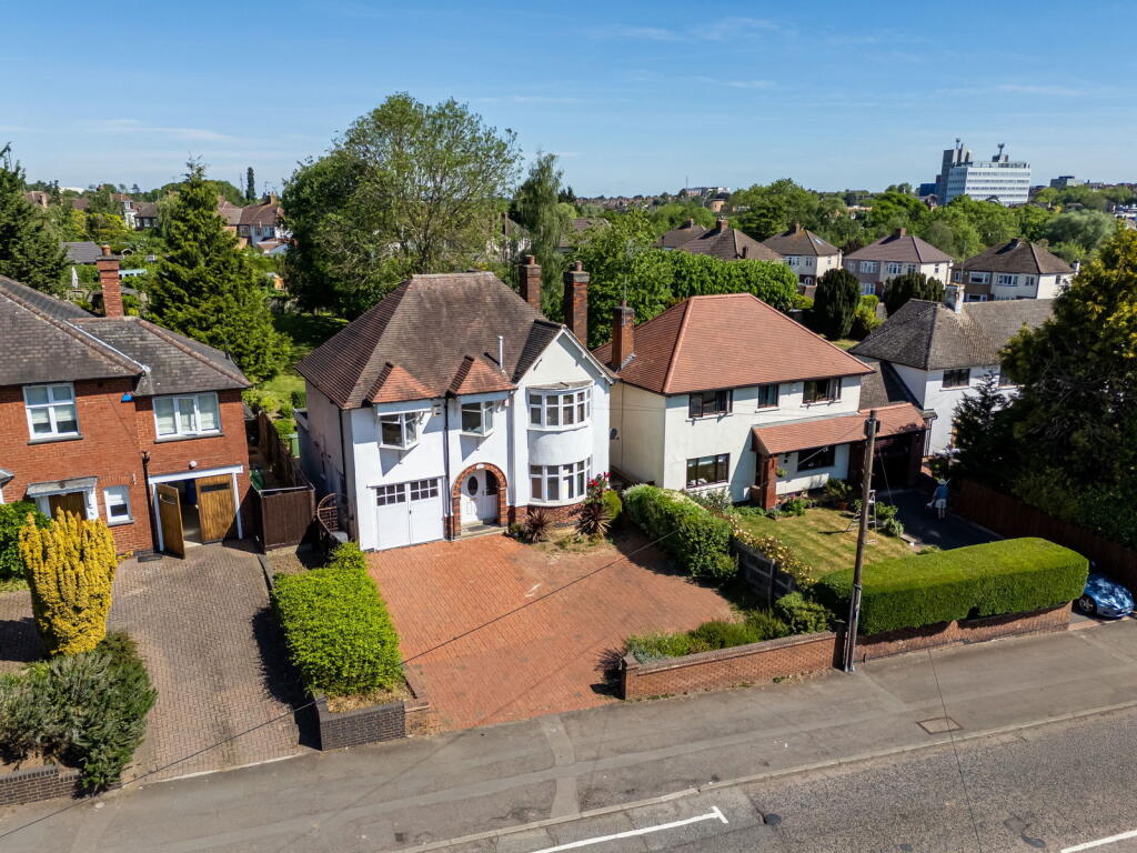 Main image of property: Northampton Road, Kettering