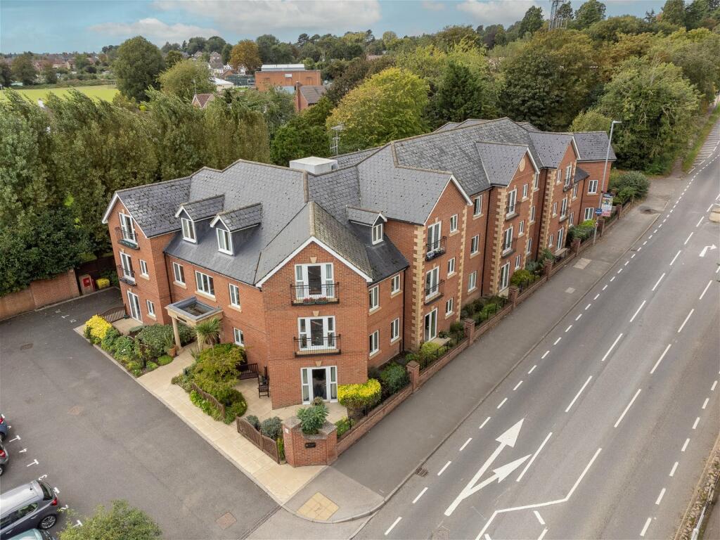 2 bedroom apartment for sale in Pegasus Court, Market Harborough, LE16