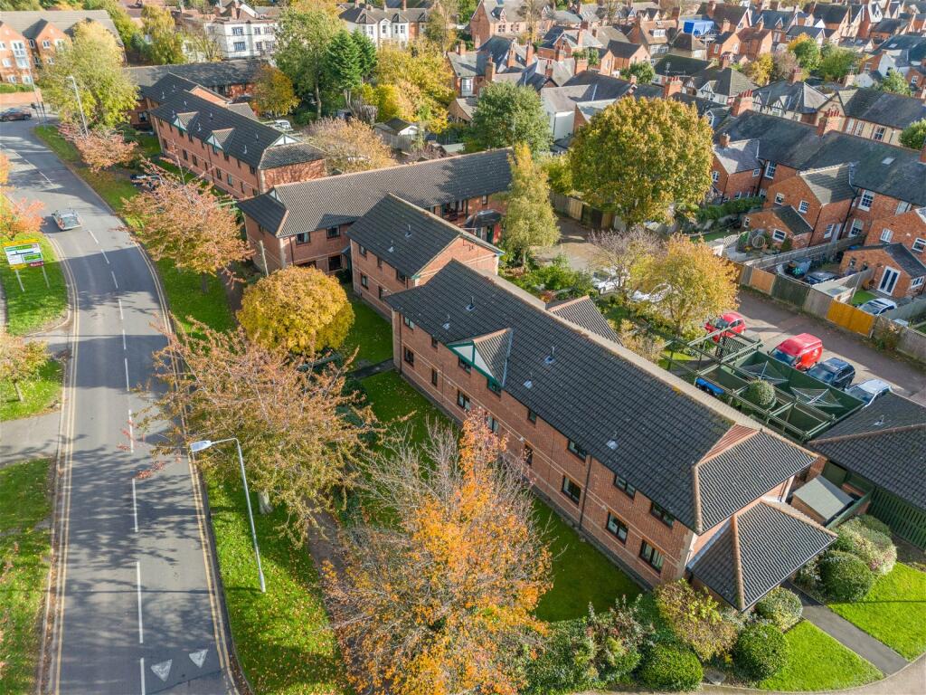 2 bedroom retirement property for sale in Stamford Close, Market Harborough, LE16