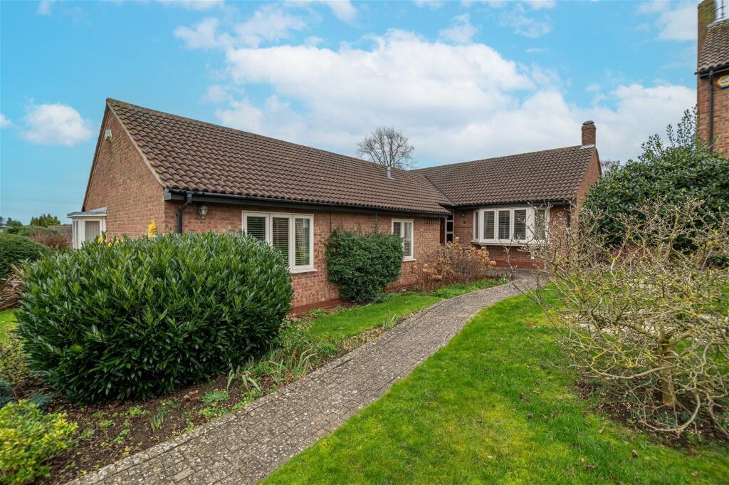 4 bedroom detached bungalow for sale in Main Street, Kibworth Harcourt