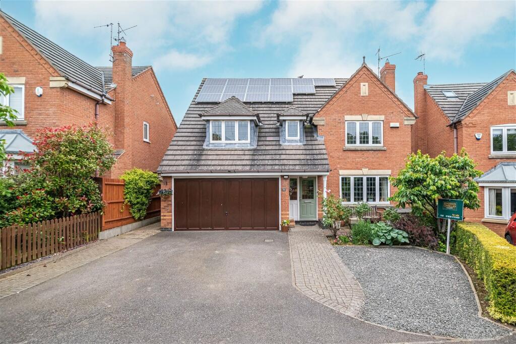 4 bedroom detached house for sale in Millers Gardens, Market Harborough