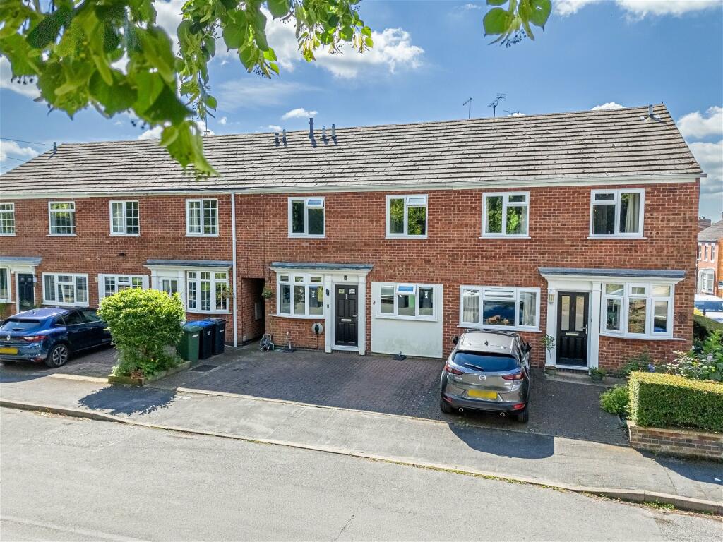 3 bedroom terraced house for sale in Harcourt Street, Market Harborough, LE16 9AG, LE16