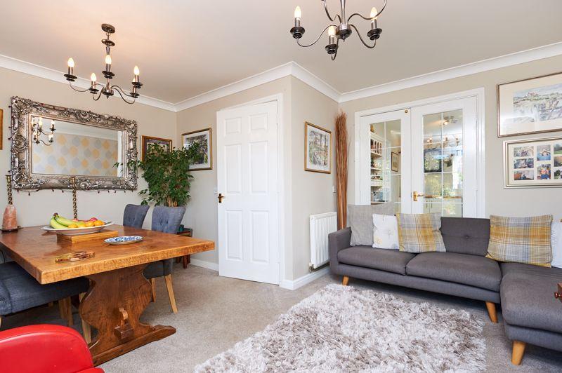 4 bedroom terraced house for sale in Yaffle Crescent, Desborough, NN14