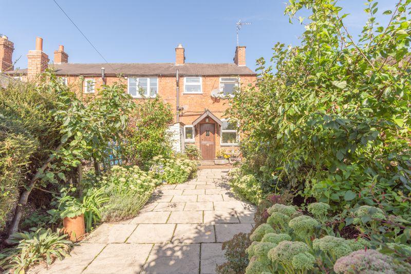 2 bedroom terraced house for sale in Middle Cottage, 71 Main Street