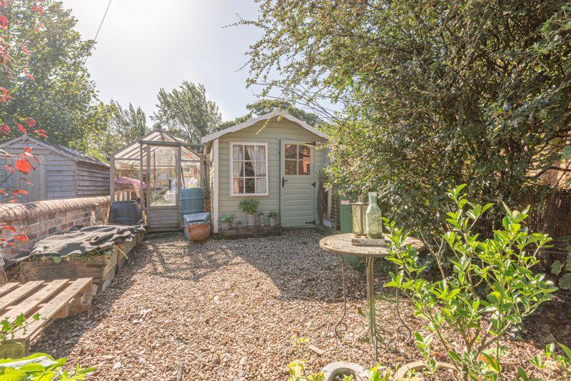 2 bedroom terraced house for sale in Middle Cottage, 71 Main Street