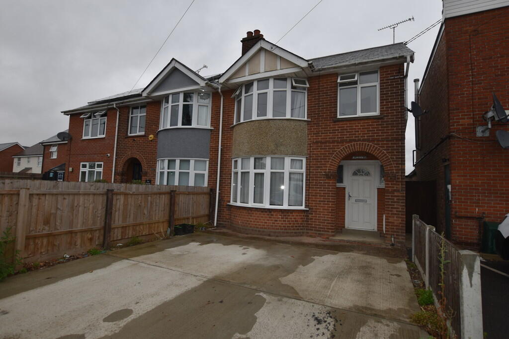 Main image of property: Colchester Main Road, Alresford