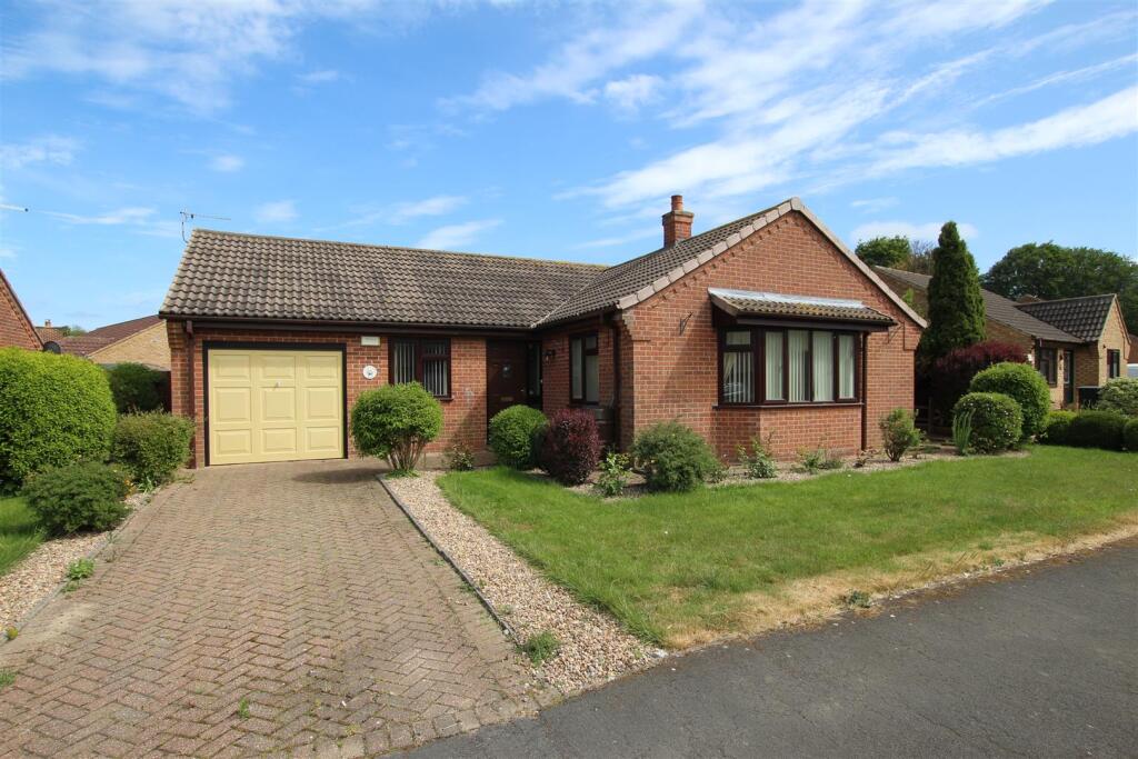 3 bedroom detached bungalow