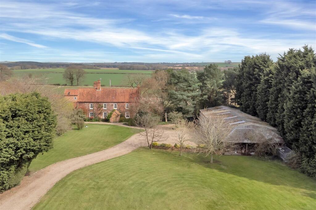 6 bedroom country house for sale in Haughton Farm, Haughton, Retford, DN22