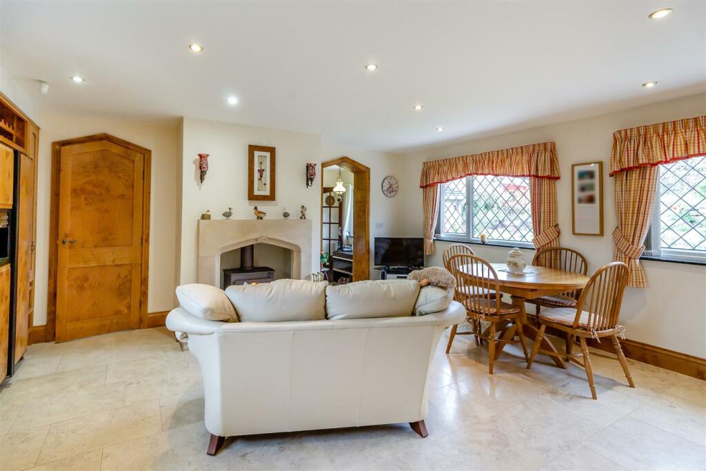 4 bedroom detached bungalow for sale in Nightingale Avenue, Pleasley, NG19