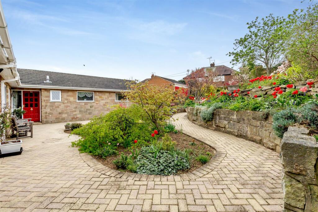 4 bedroom detached bungalow for sale in Nightingale Avenue, Pleasley, NG19