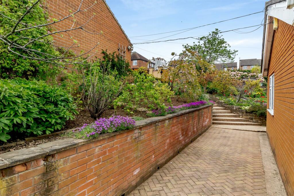 4 bedroom detached bungalow for sale in Nightingale Avenue, Pleasley, NG19