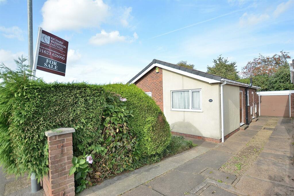 2 bedroom detached bungalow for sale in Delamere Drive, Mansfield, NG18