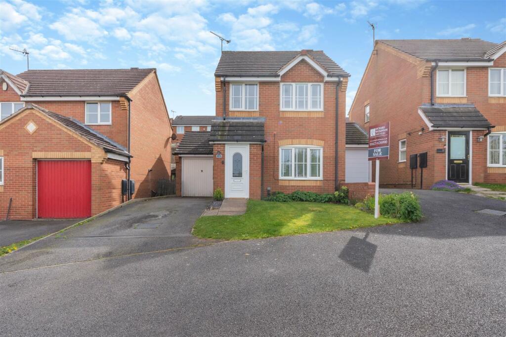 3 bedroom detached house for sale in Lavender Close, Shirebrook, NG20