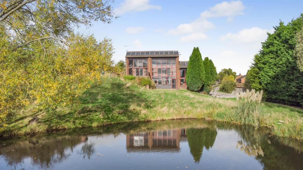 Main image of property: Fishpond Hill Farm, Brick Kiln Lane, Mansfield