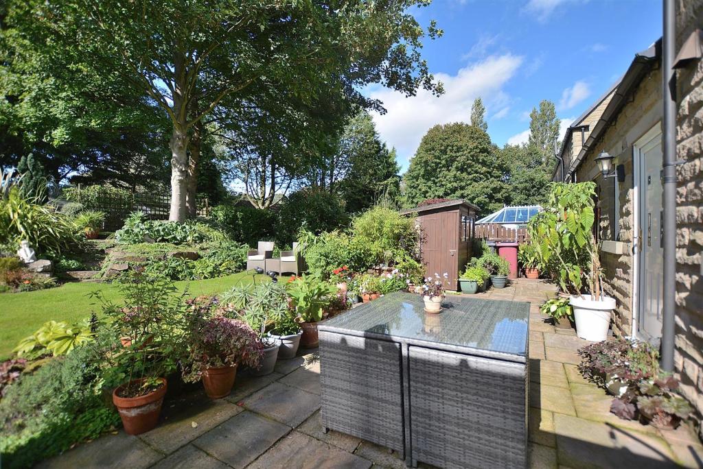 5 bedroom detached house for sale in Heath Common, Heath, Chesterfield, S44