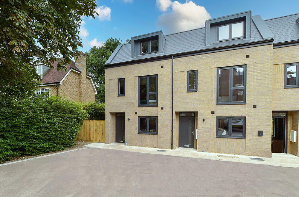 Additional property image - Harestone Gardens, Stanstead Road, Caterham, Surrey