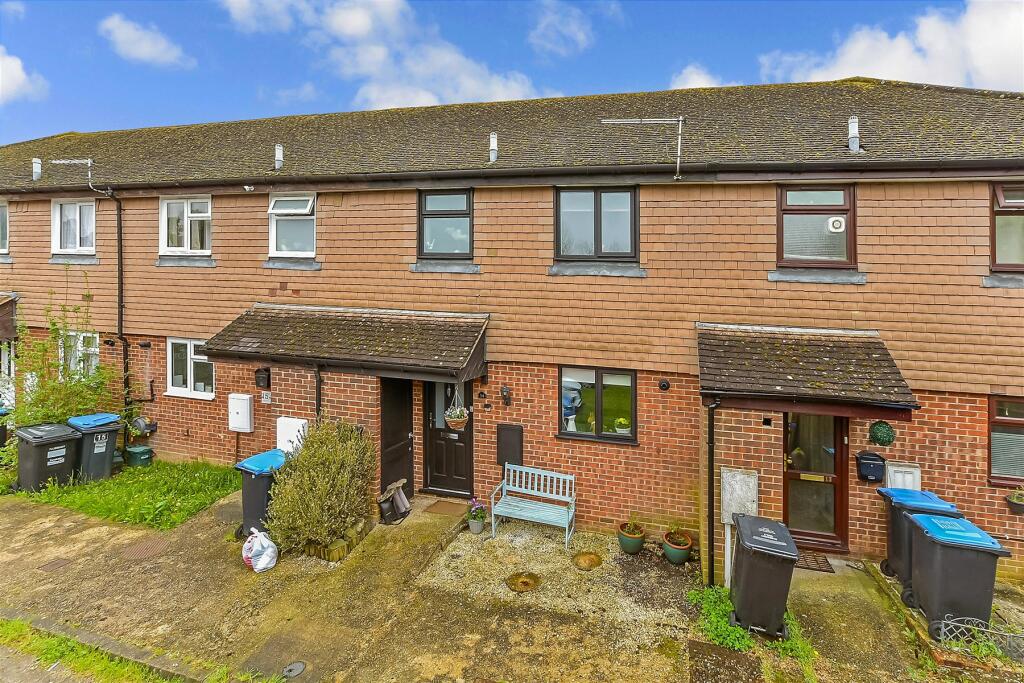 3 bedroom terraced house for sale in Lagham Road, South Godstone