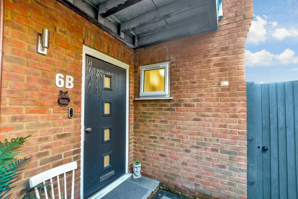 Additional property image - Station Approach, Whyteleafe, Surrey