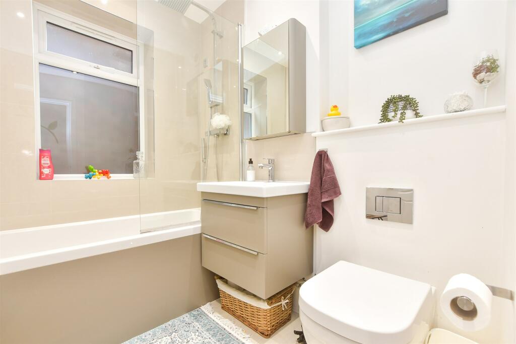 Additional property image - Station Approach, Whyteleafe, Surrey