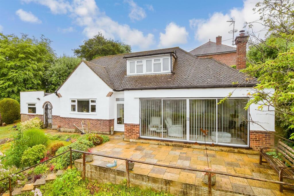 Main image of property: Oakley Road, Warlingham, Surrey