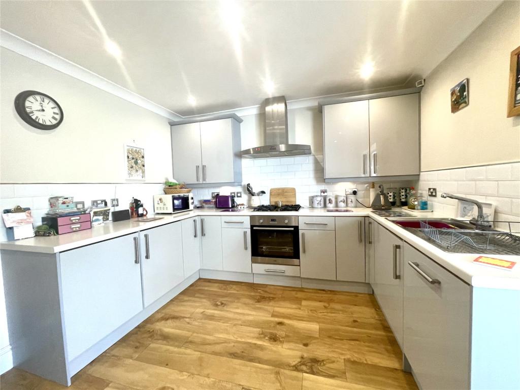 3 Bedroom End Of Terrace House For Sale In Belmore Lane, Lymington 