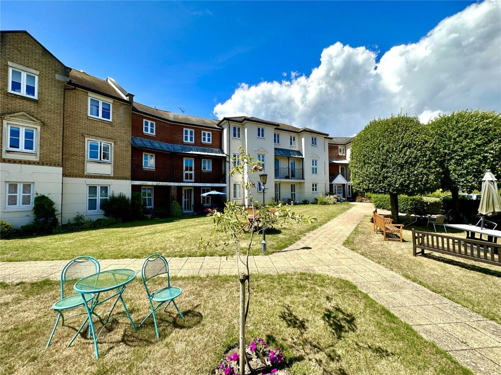 2 bedroom apartment for sale in Bucklers Court, Anchorage Way, Lymington, Hampshire, SO41