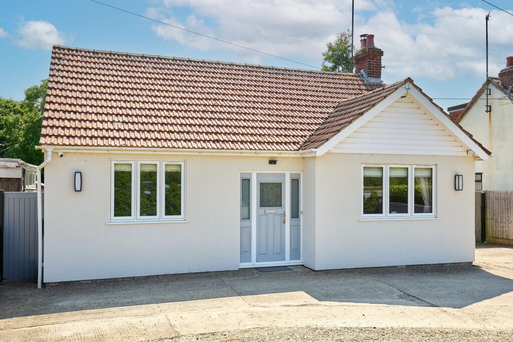 Main image of property: Oxford Road, Farmoor, OX2