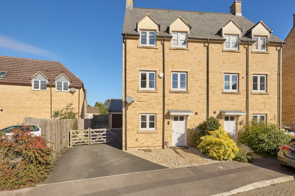 Main image of property: Wilkinson Place, Witney, OX28