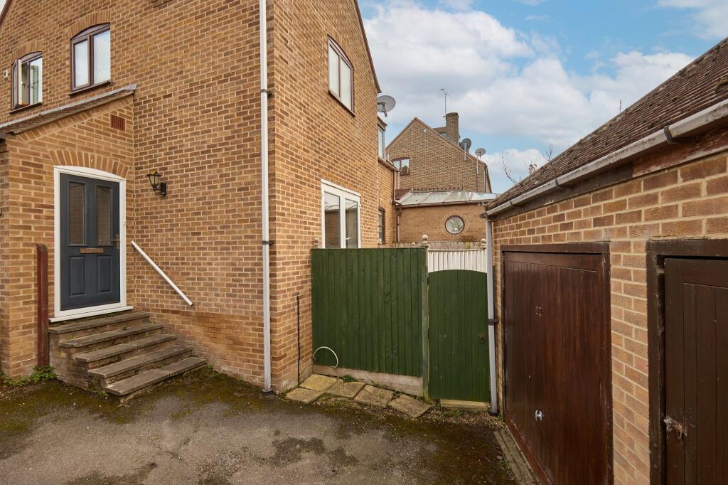 Main image of property: The Willows, Witney, OX28