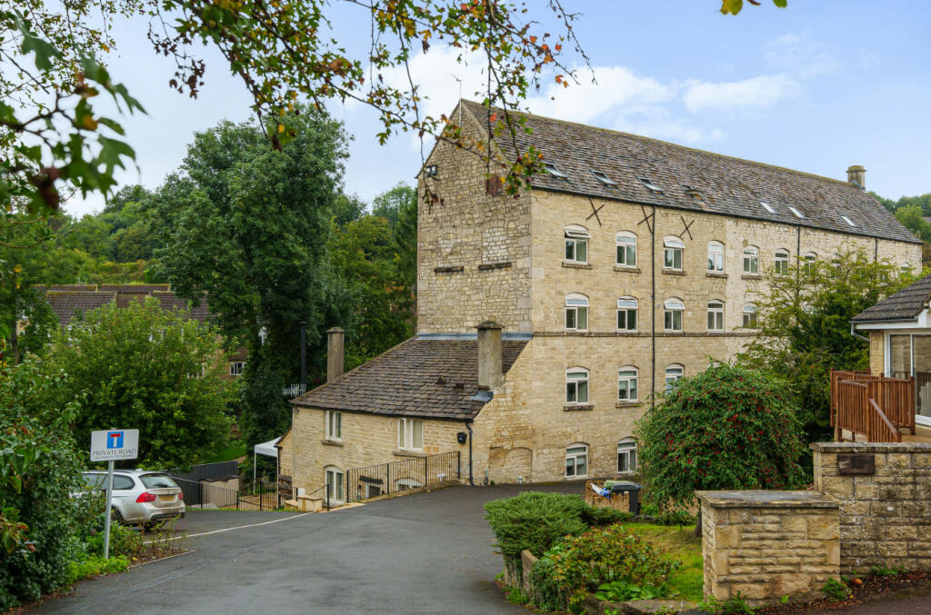 3 bedroom apartment for sale in Mill Lane, Avening, Tetbury