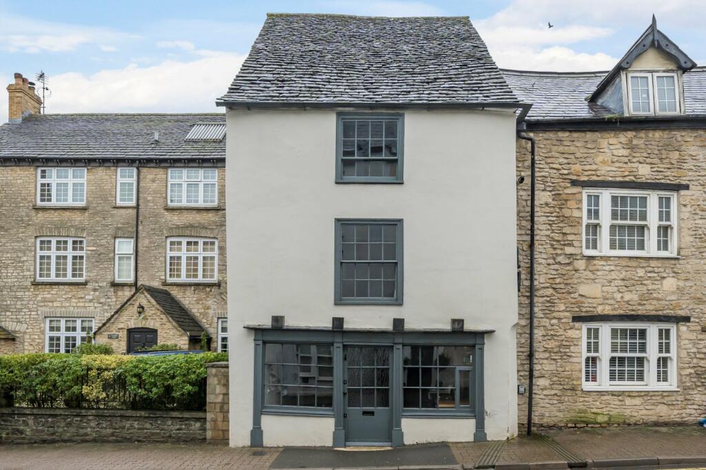 2 bedroom house for sale in Silver Street, Tetbury, GL8